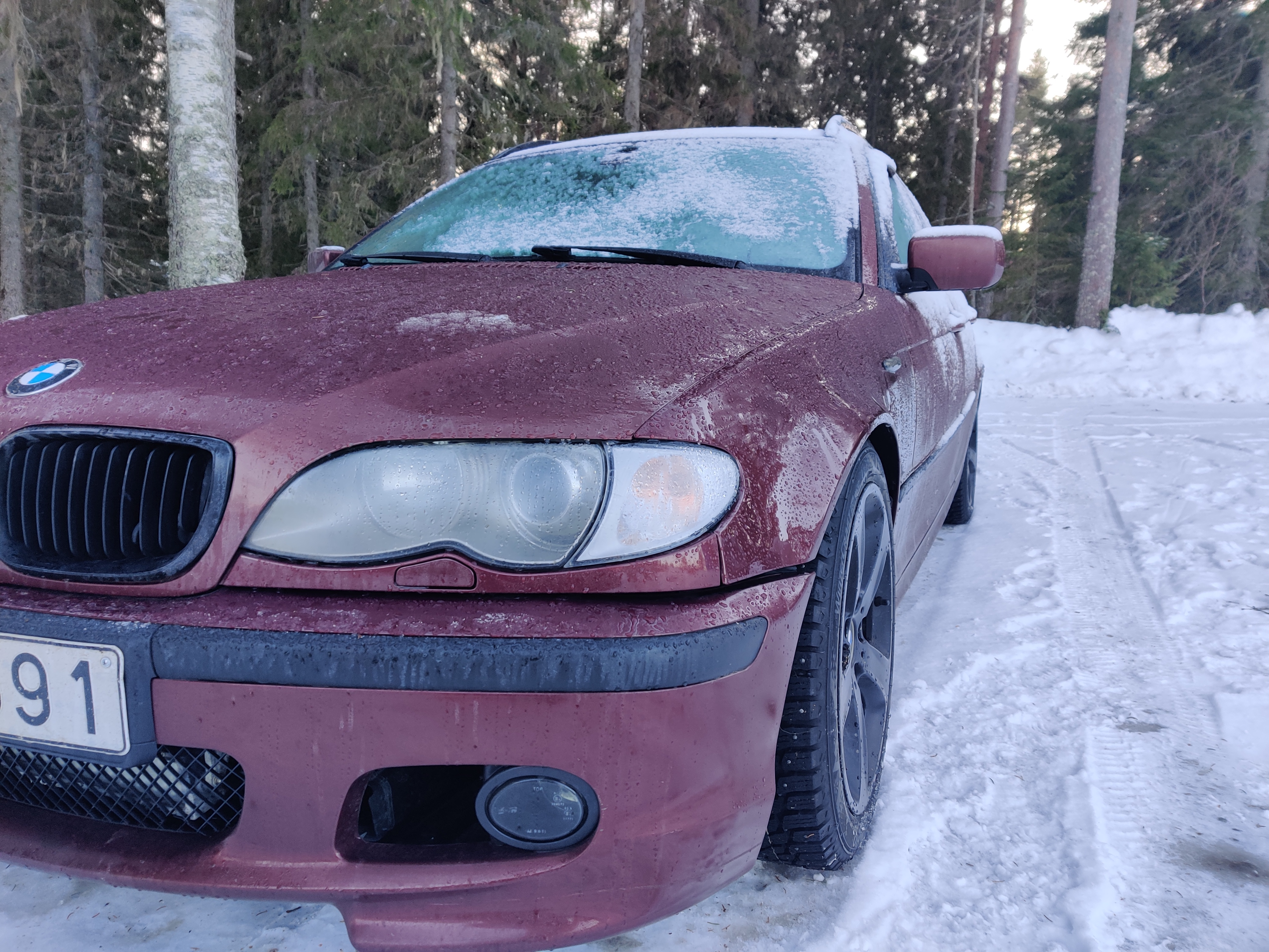 Image of a BMW E46 330xi